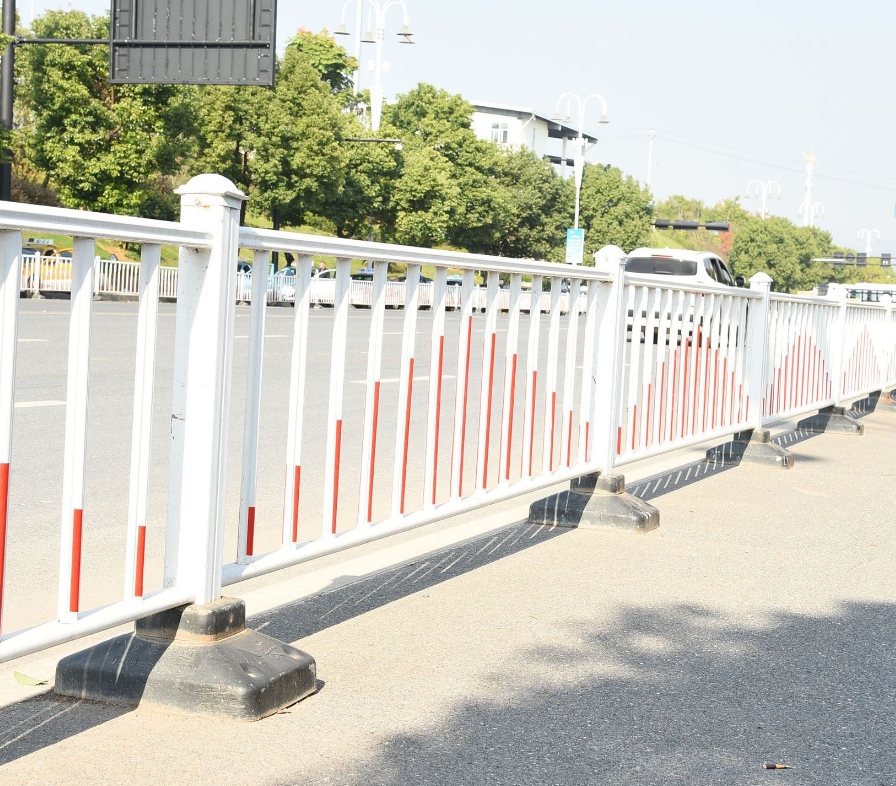 道路护栏 